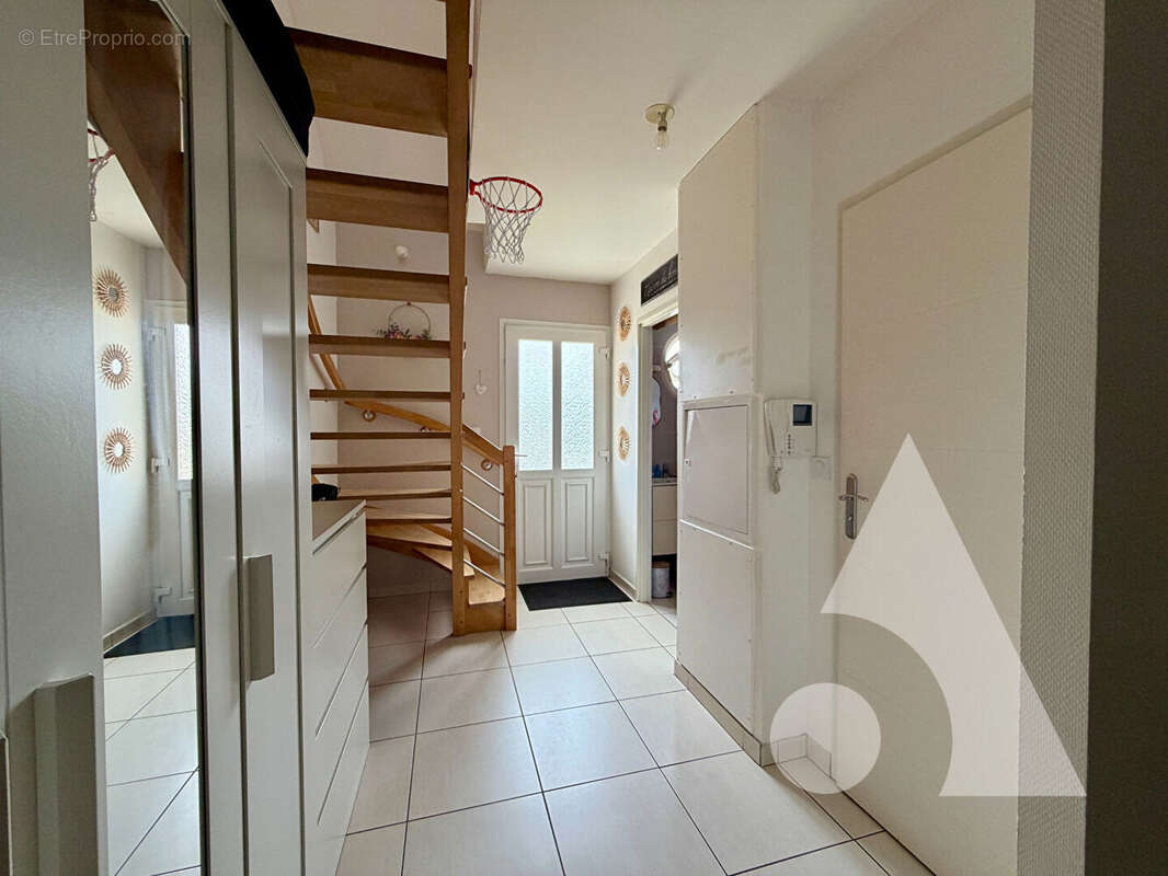 Appartement DUPLEX 3P 60,26 m2 carrez 75m2 habitables Terrasse 50m2 - photo 12