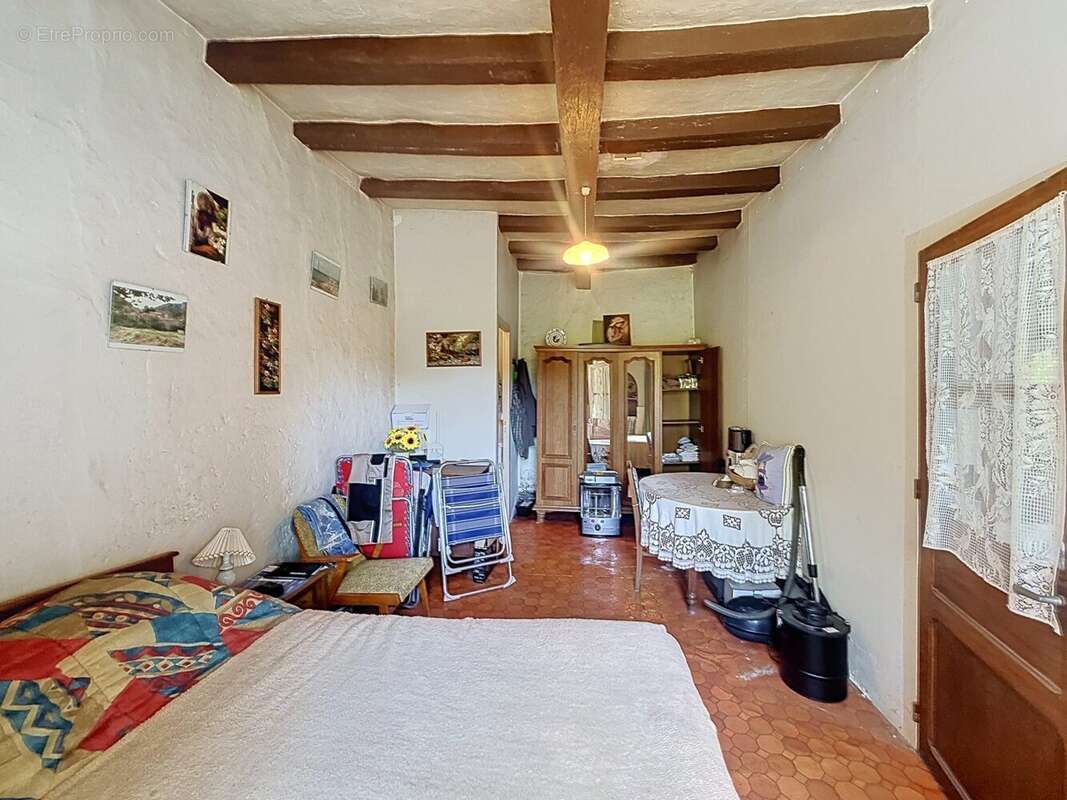 Maison à CERE-LA-RONDE