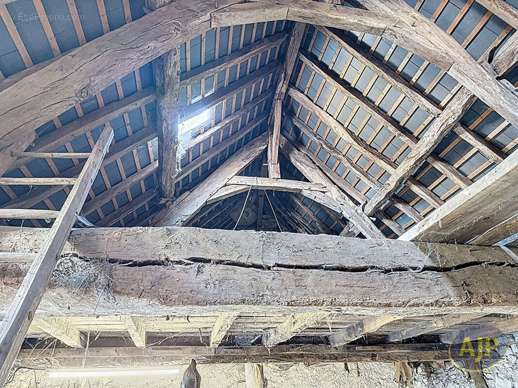 Maison à LES TOUCHES