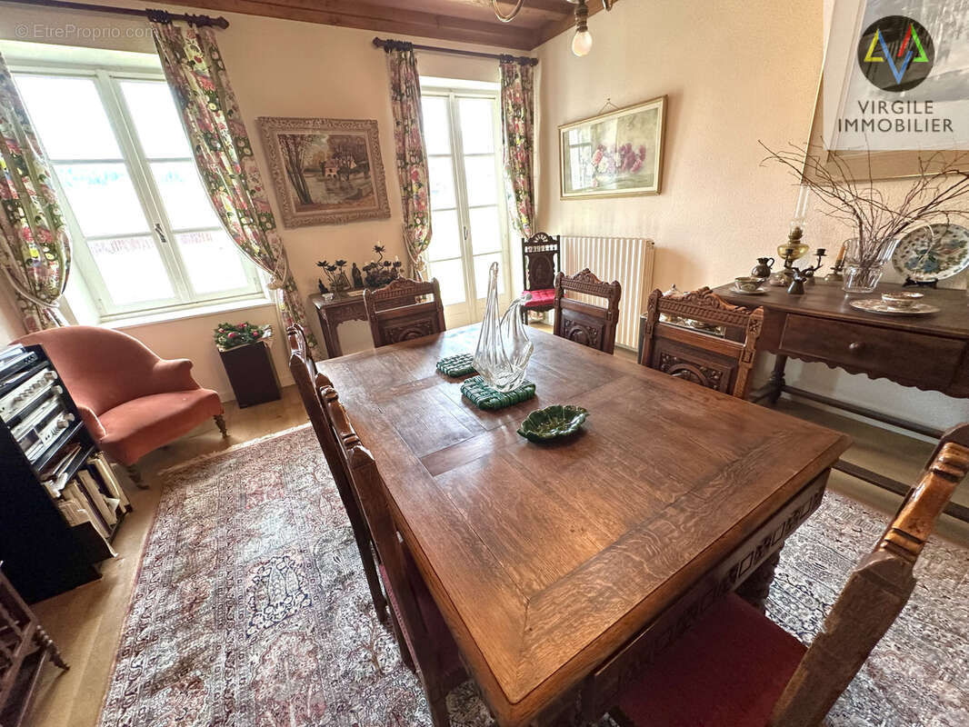 Appartement à MOUTHE