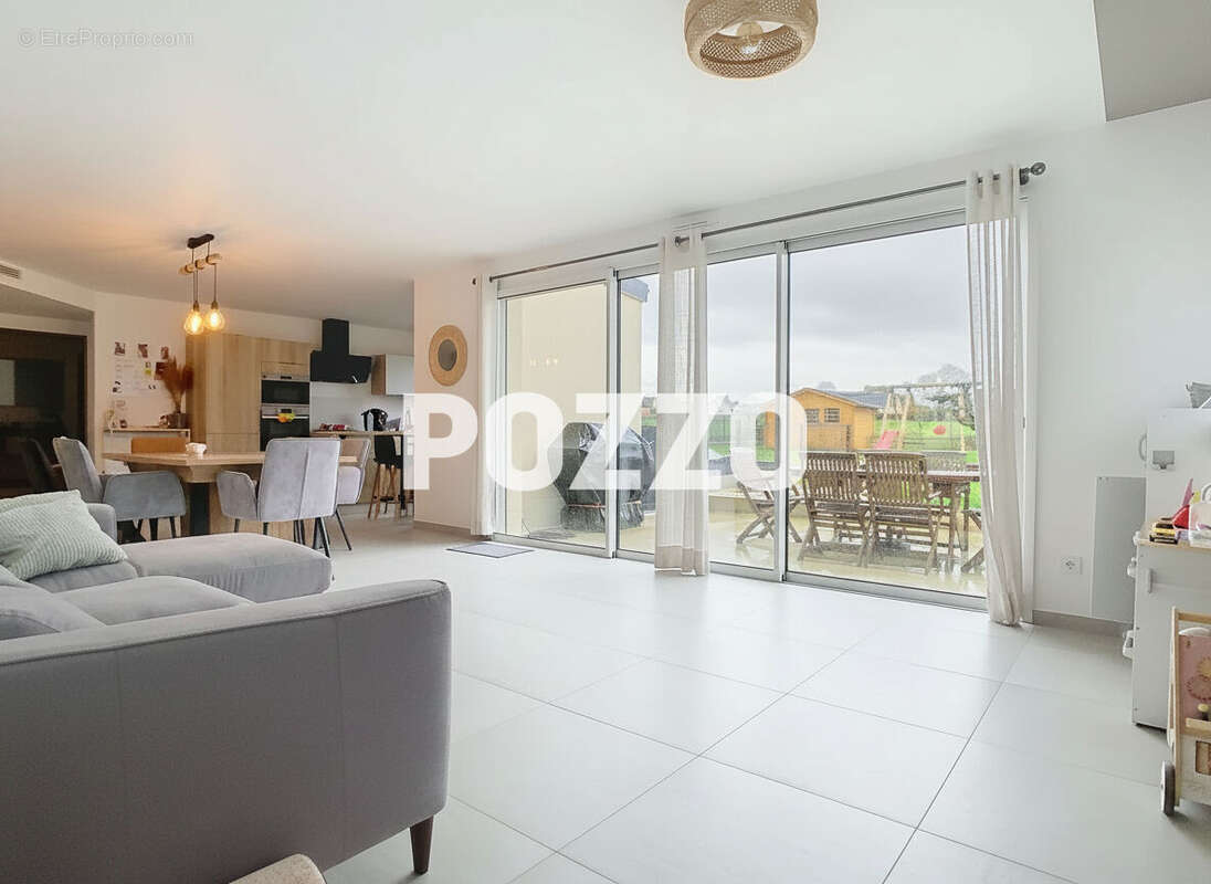 Maison à AUCEY-LA-PLAINE