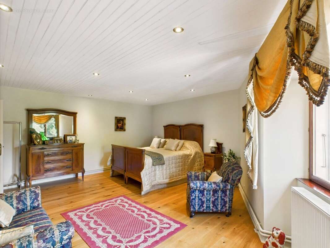 Belle maison pleine de possibilités - photo 17