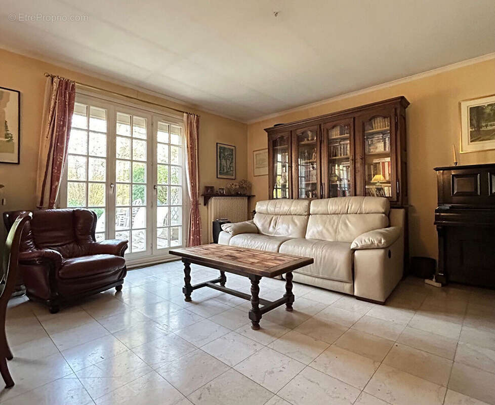 Maison à OSNY