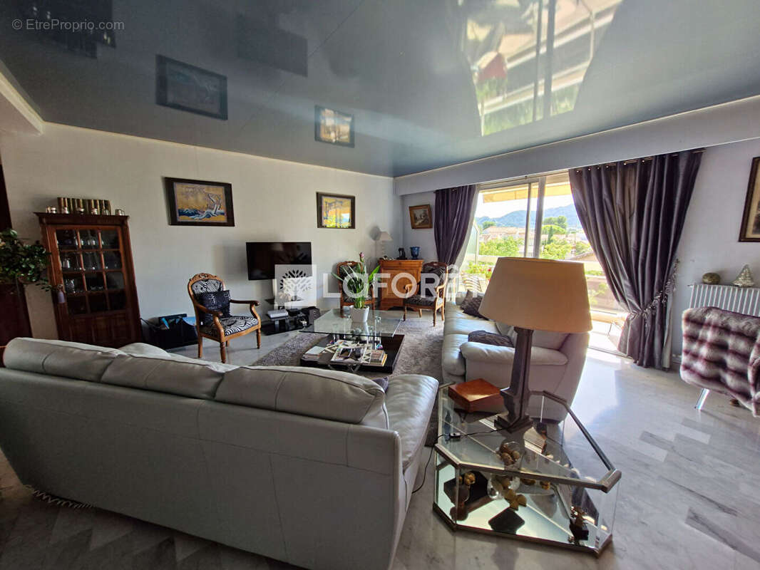 Appartement à MARSEILLE-9E