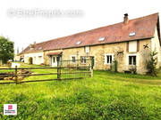 Maison à NEAUPHE-SOUS-ESSAI
