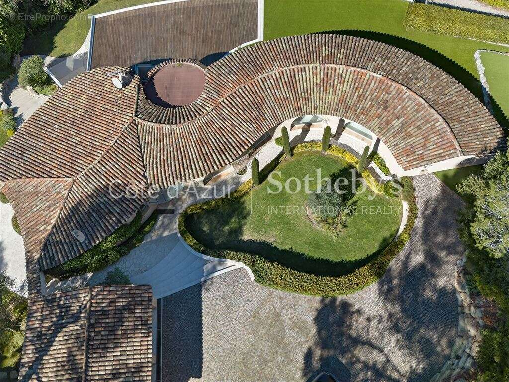 Maison à MOUANS-SARTOUX