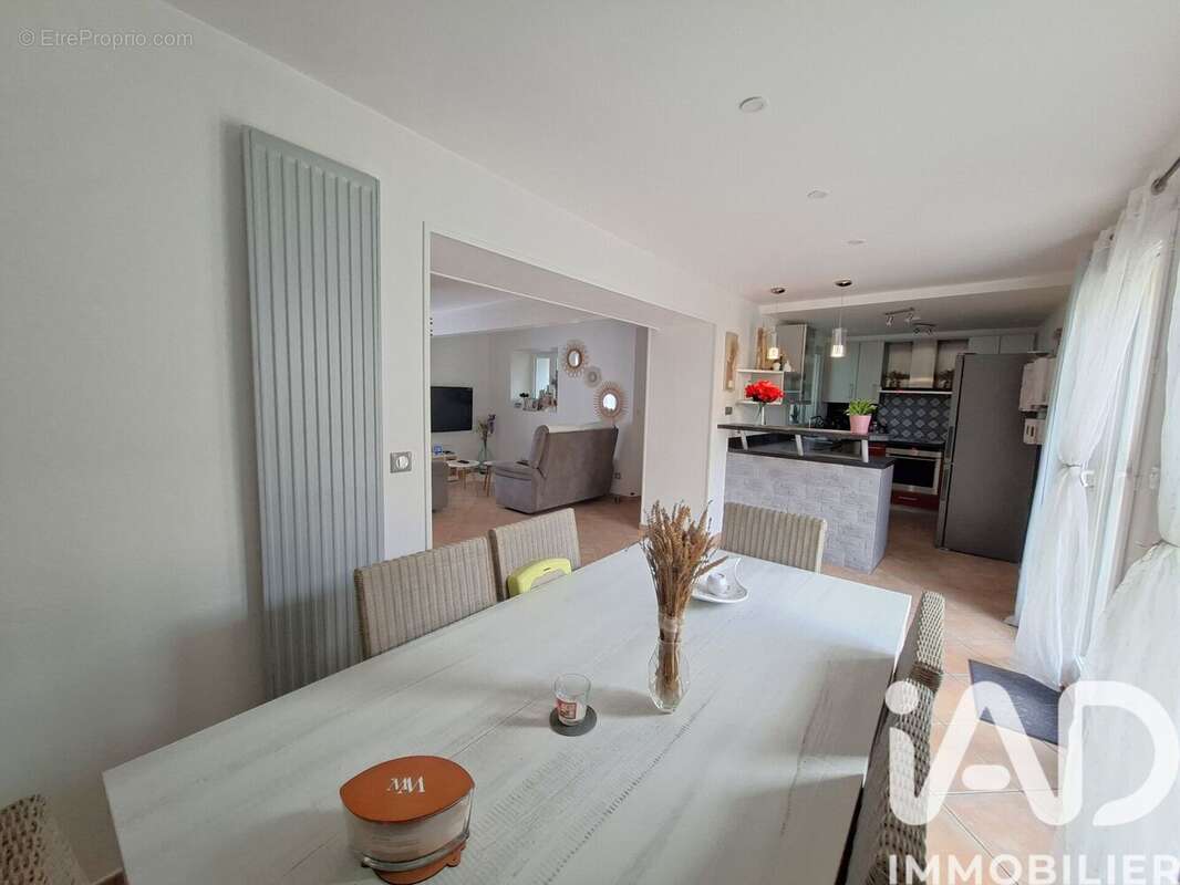 Photo 6 - Maison à VARREDDES