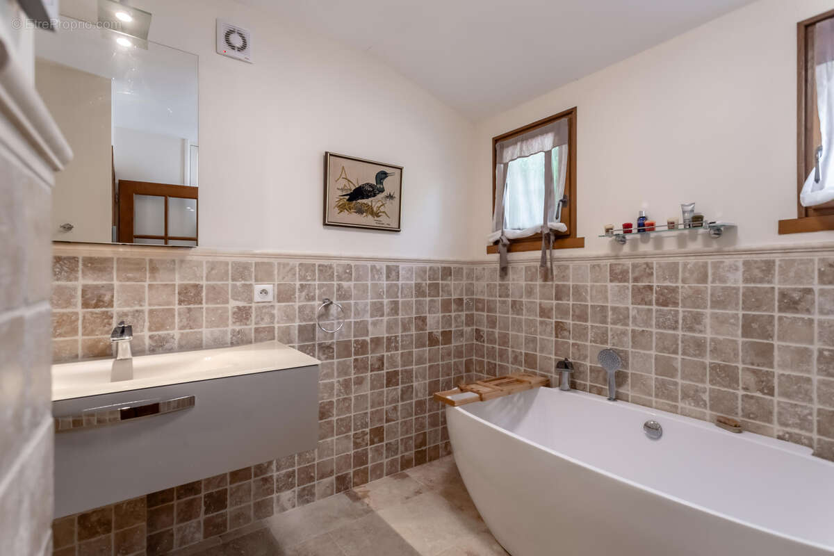 Maison de campagne, annexe, jardin, piscine, granges. - photo 44