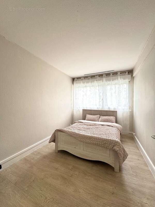 À vendre - Appartement F4 de 66,34 m2 avec une cave - Opportunité à saisir à AVON (77) - photo 11