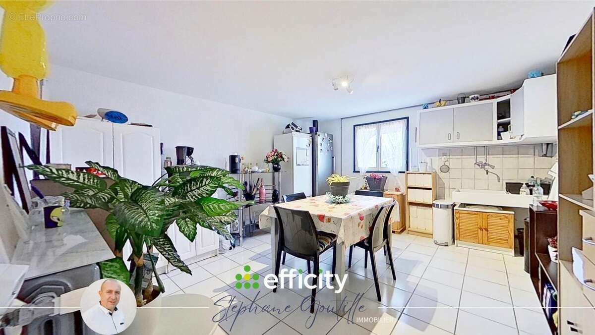 Maison à PONTCHARRA-SUR-TURDINE