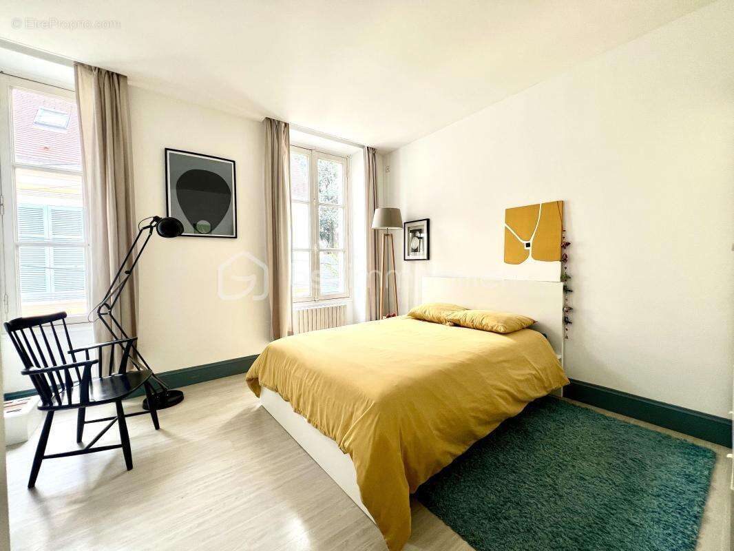 Maison bourgeoise au centre ville d'Etampes - photo 5