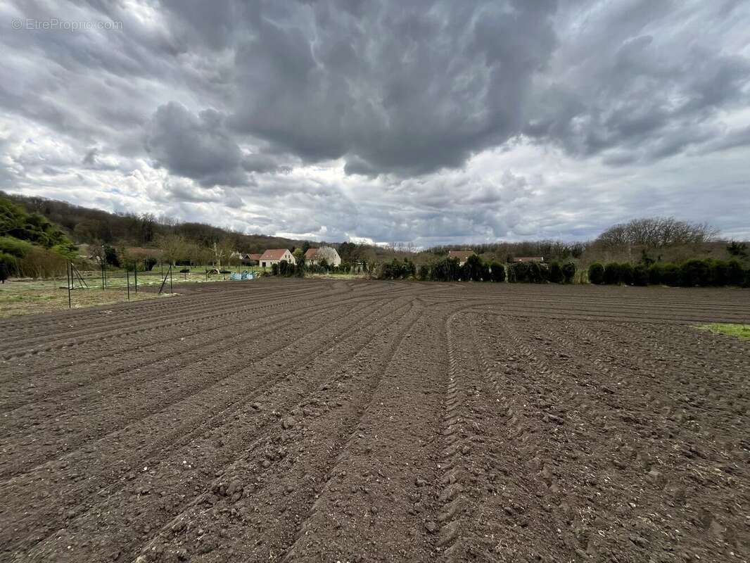 Terrain à VESLUD