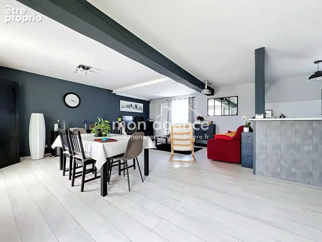Maison individuelle de 4 chambres avec garage et bâtiment sur plus de 1000m2 de jardin clos - photo 2