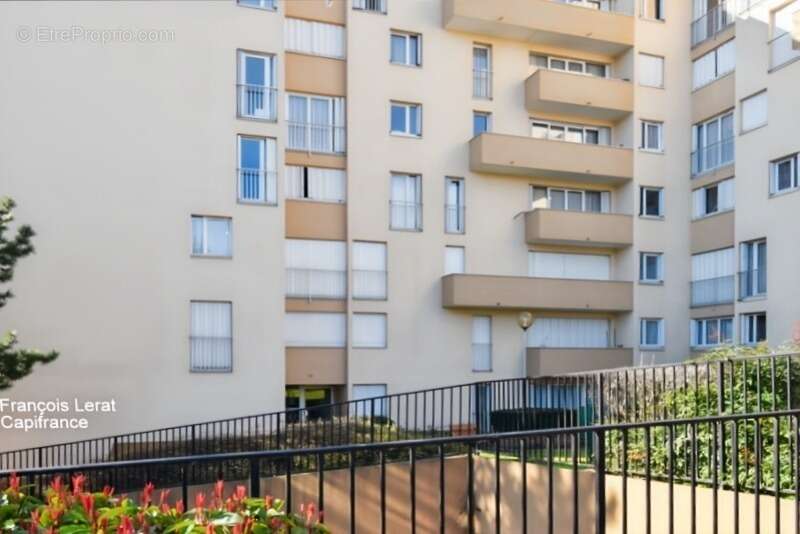 Appartement à THIAIS