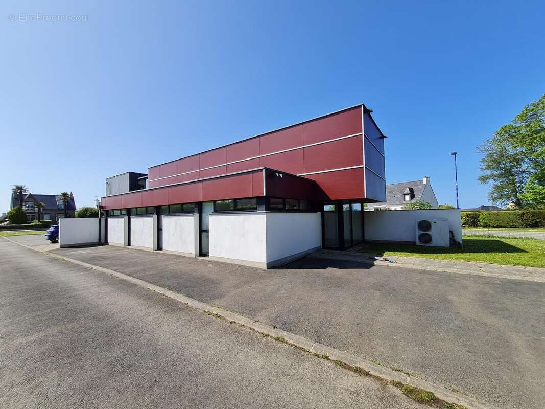 Commerce à PLOUGASNOU