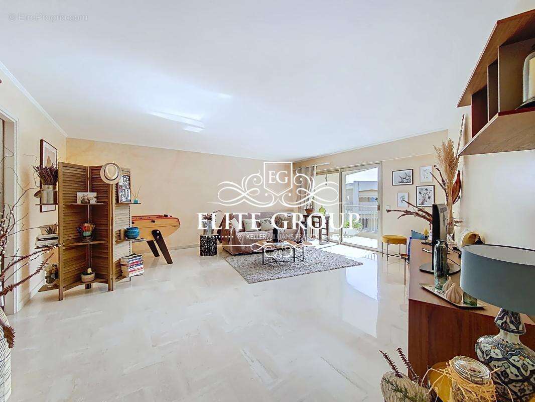 Appartement à LE CANNET