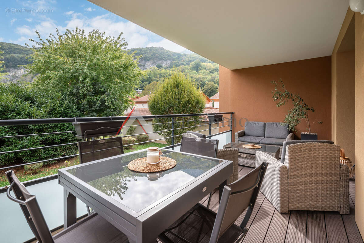 Appartement à FONTAINE