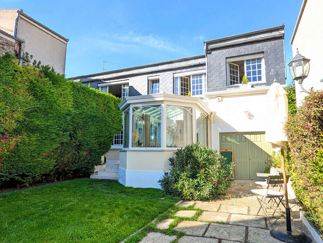 Maison à FONTENAY-SOUS-BOIS