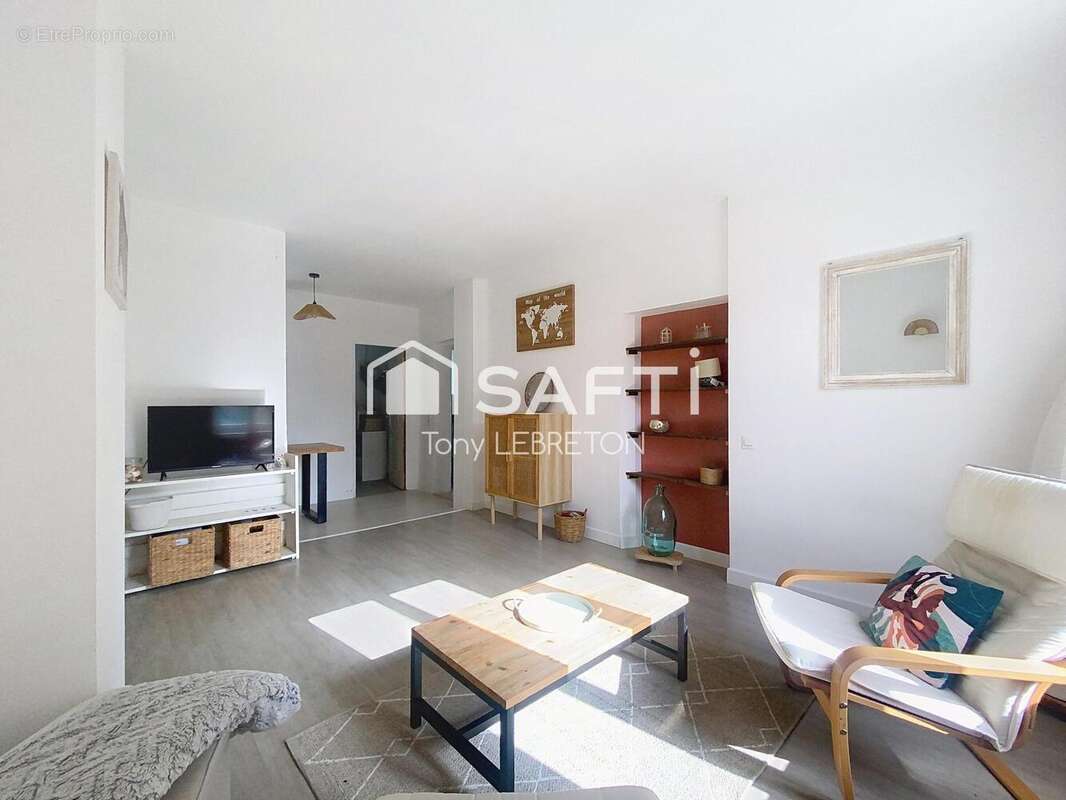 Photo 2 - Appartement à CIRES-LES-MELLO