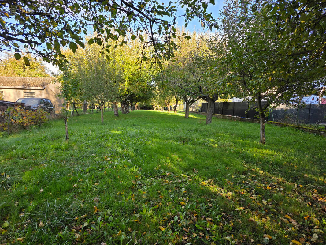 Terrain à MONT-SUR-MEURTHE