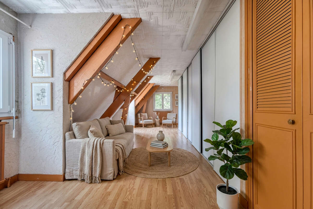 Maison familiale 10 pieces - 6 chambres - sous sol total - terrain de 1800m2 - photo 32