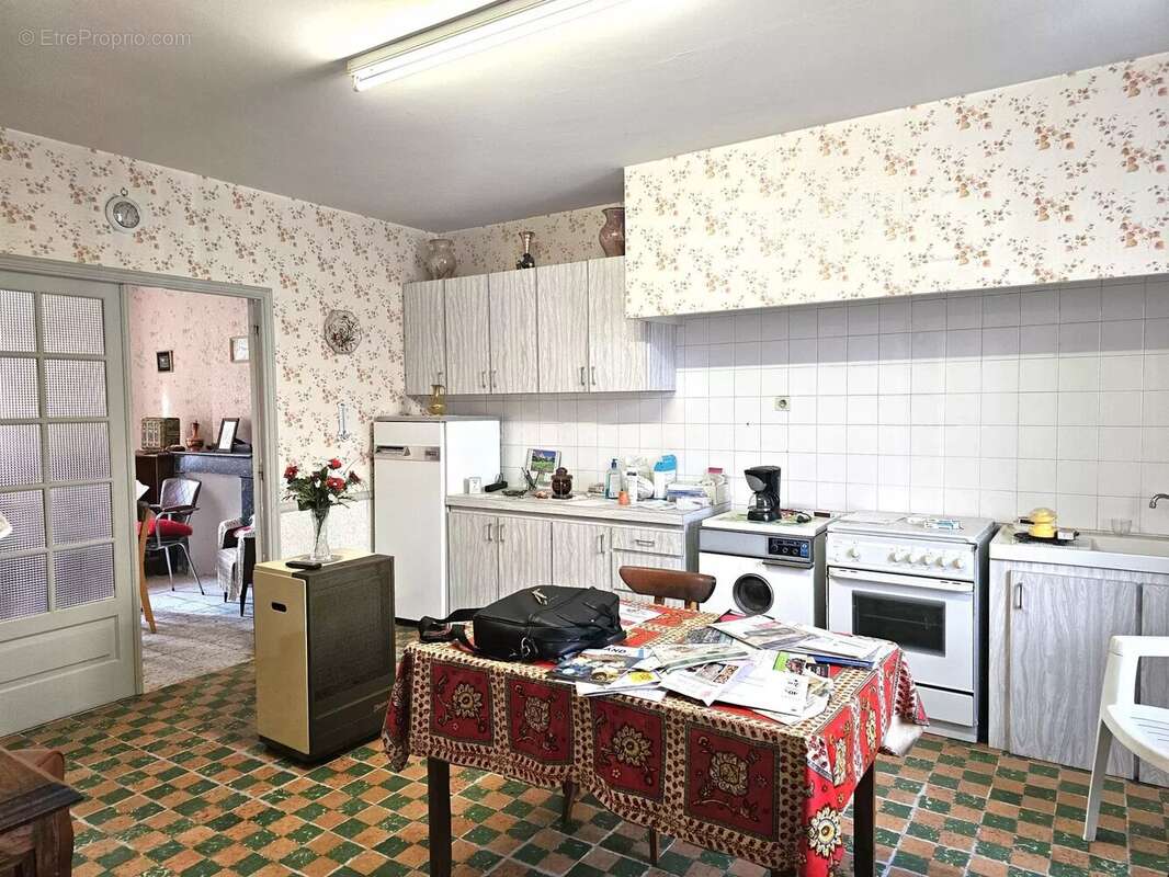 Maison à SAINT-JUERY