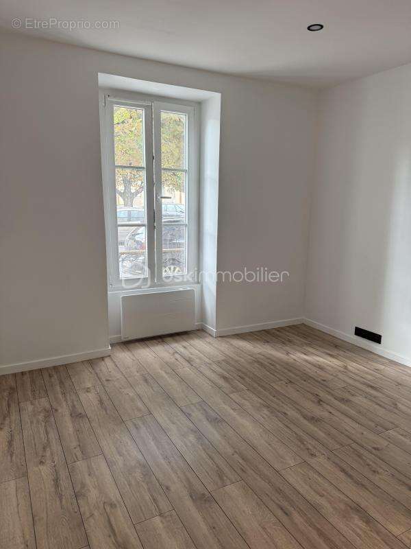 Appartement à SAVIGNY-SUR-ORGE