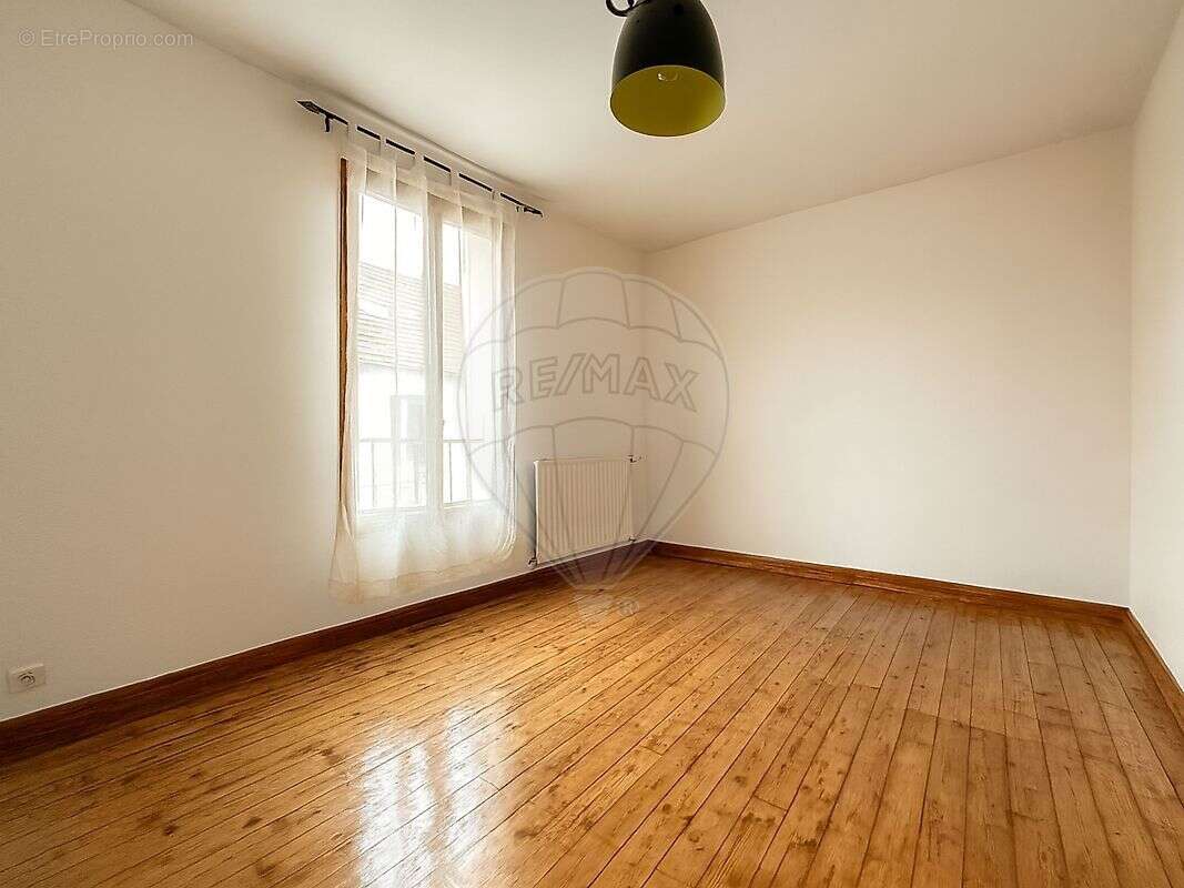 Maison à MONTATAIRE