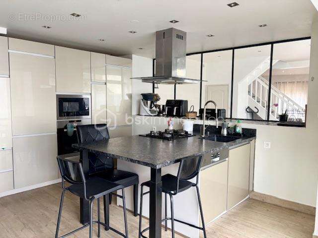 Maison à PONT-DE-L&#039;ARCHE