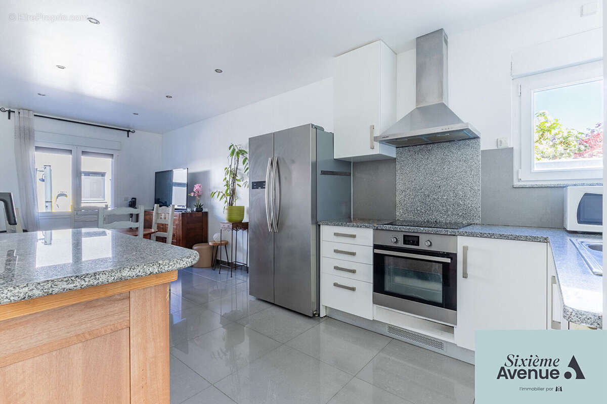 Maison à SAVIGNY-SUR-ORGE