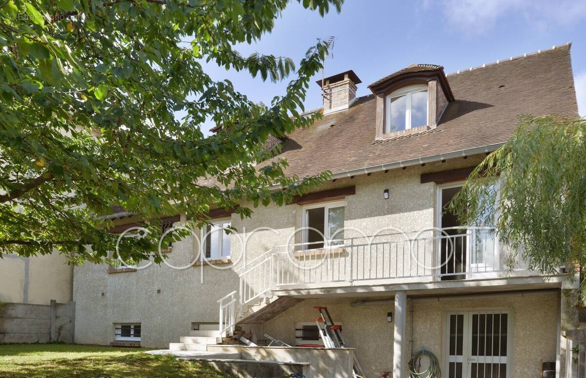 Maison à VILLENEUVE-LE-ROI