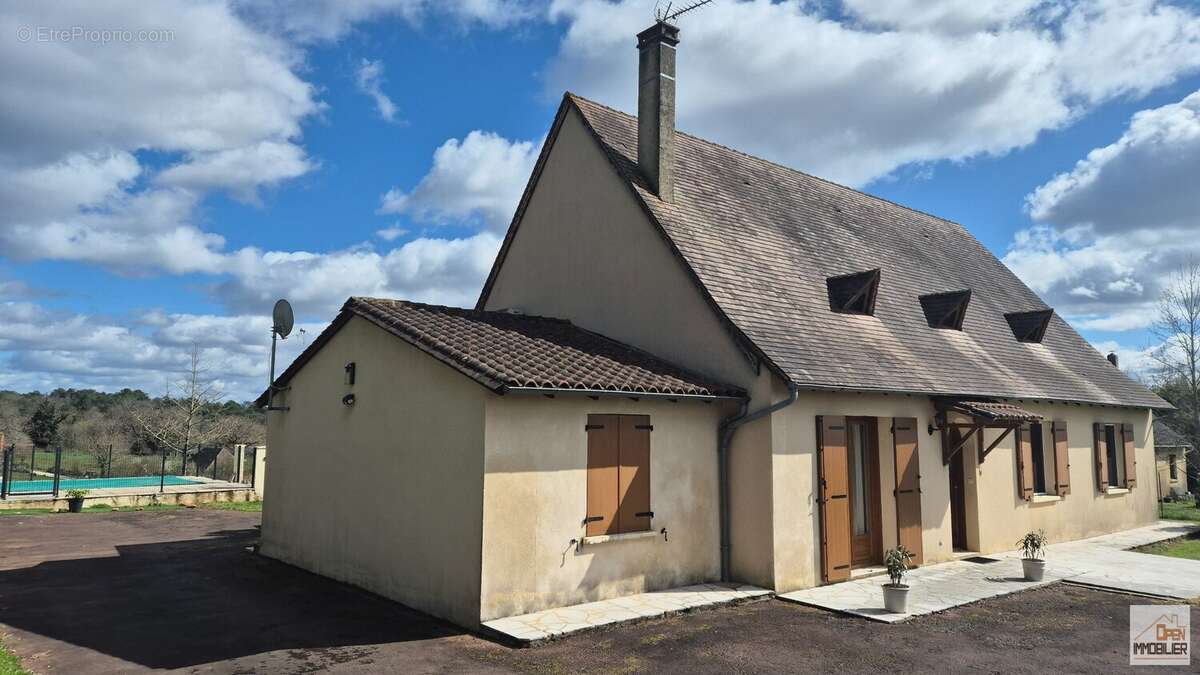 Maison 120 m² à Meyrals  - photo 37