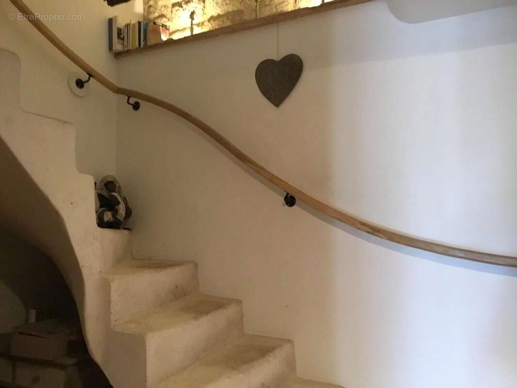 Maison à CAHUZAC-SUR-VERE