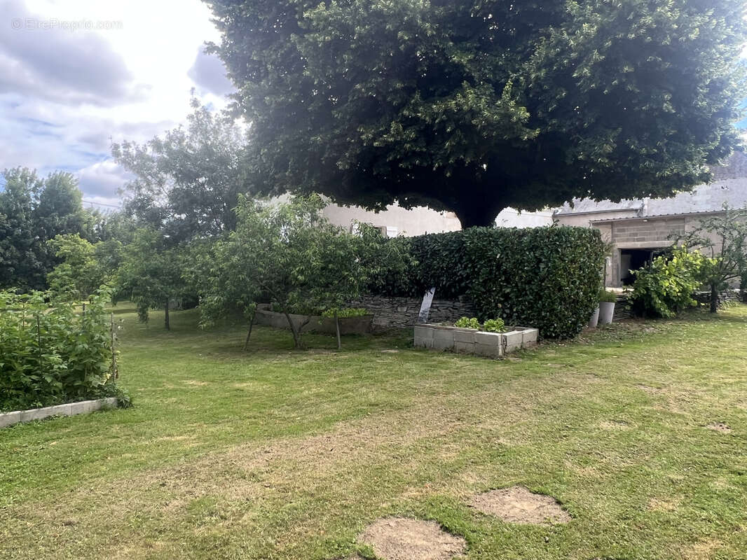 Maison à LES PONTS-DE-CE