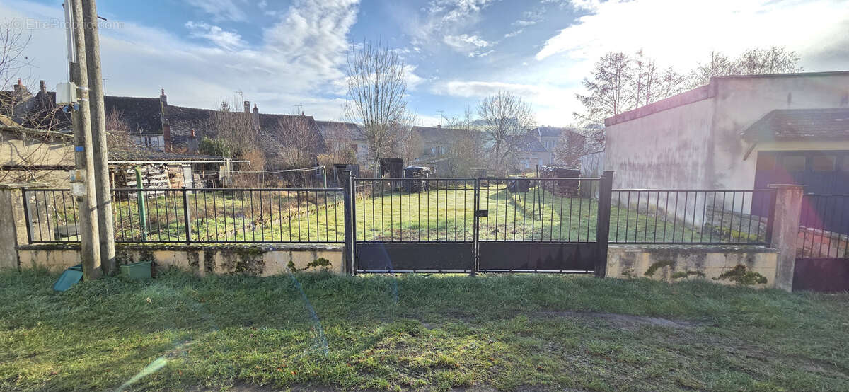 Maison à LA CHAPELLE-SAINT-ANDRE