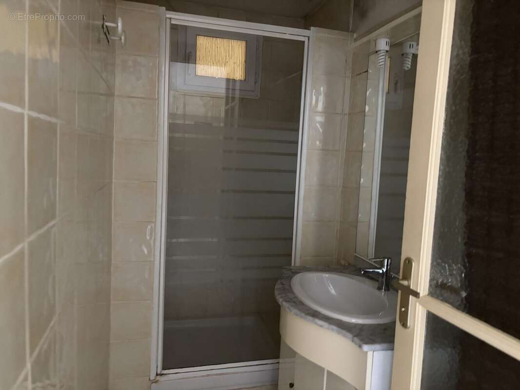 Appartement 88 m² à Vals-Les-Bains  - photo 5