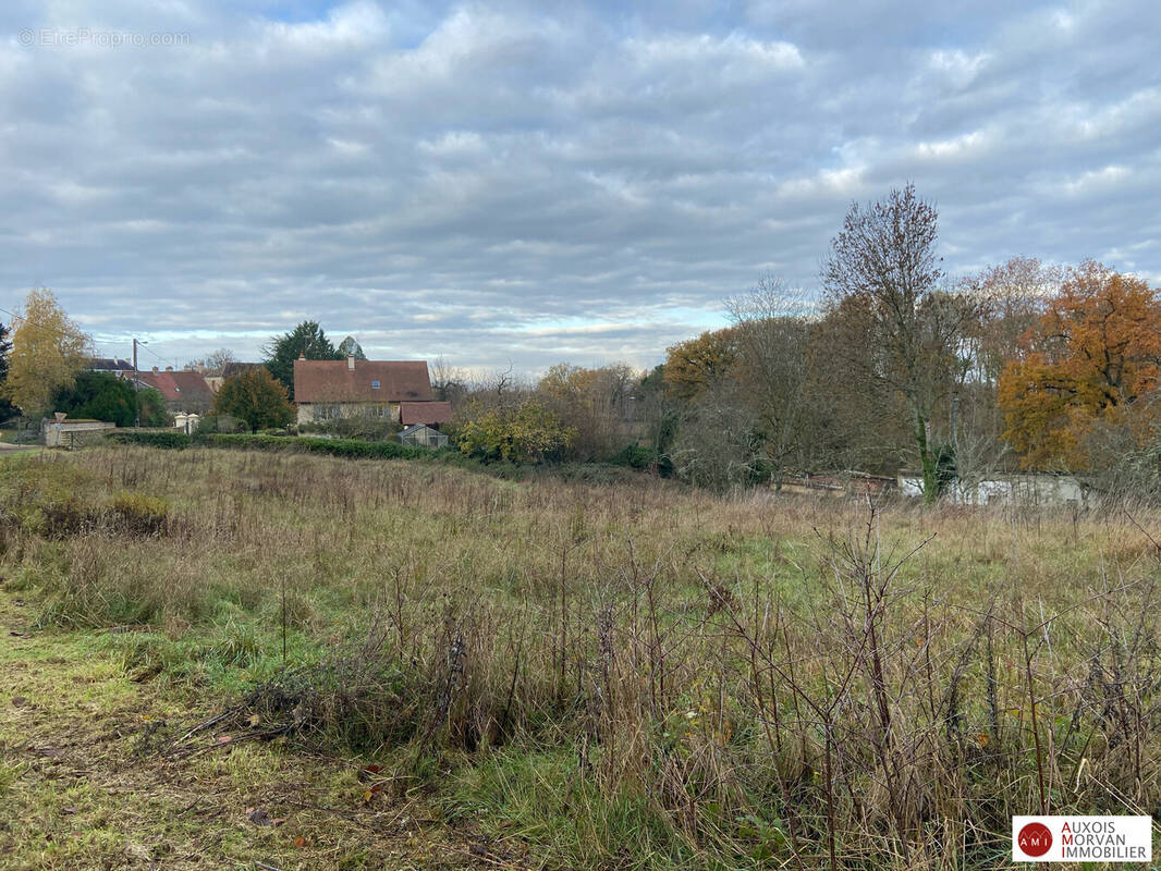 Terrain à SEMUR-EN-AUXOIS