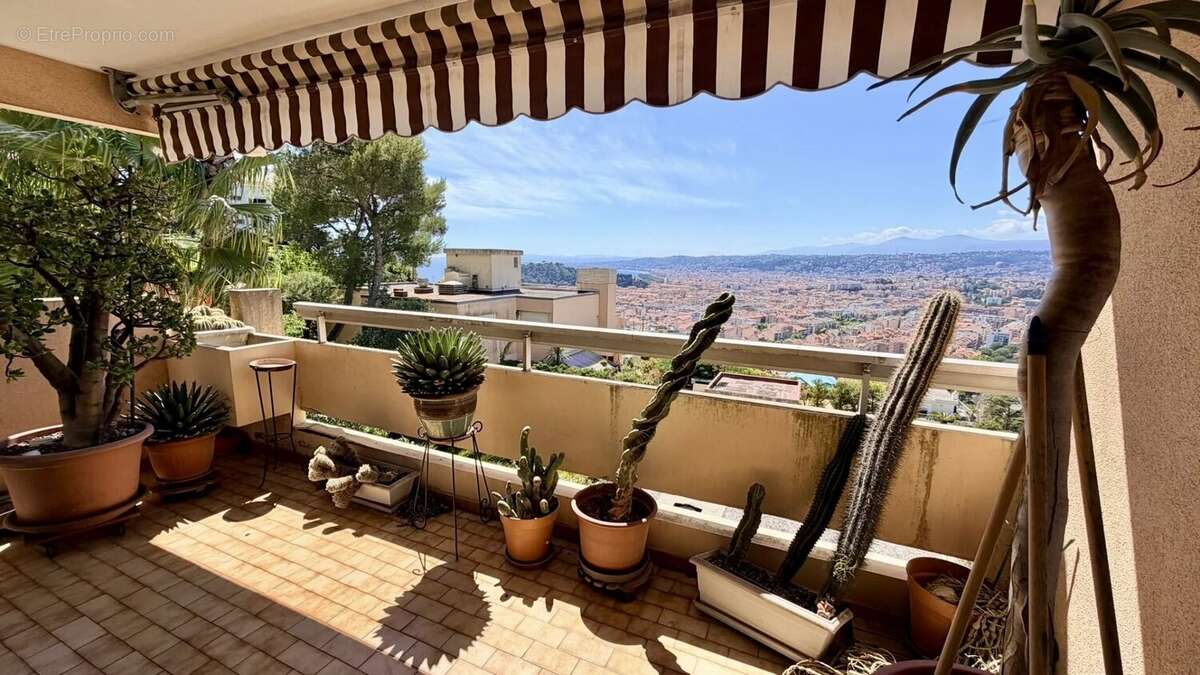 Appartement à NICE