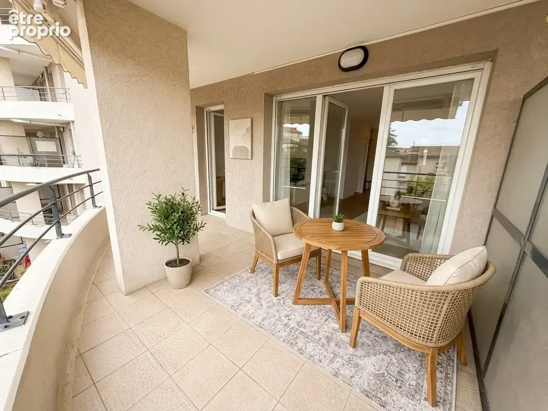 Appartement à LE PEAGE-DE-ROUSSILLON