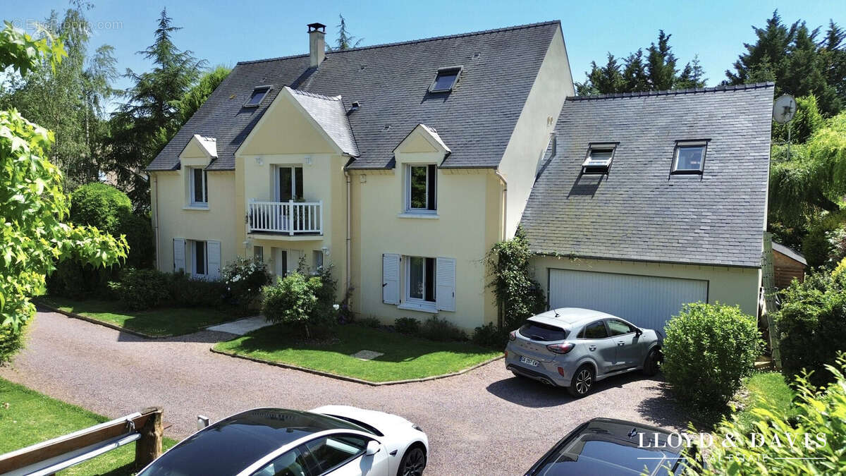 Maison à PIERREFONDS