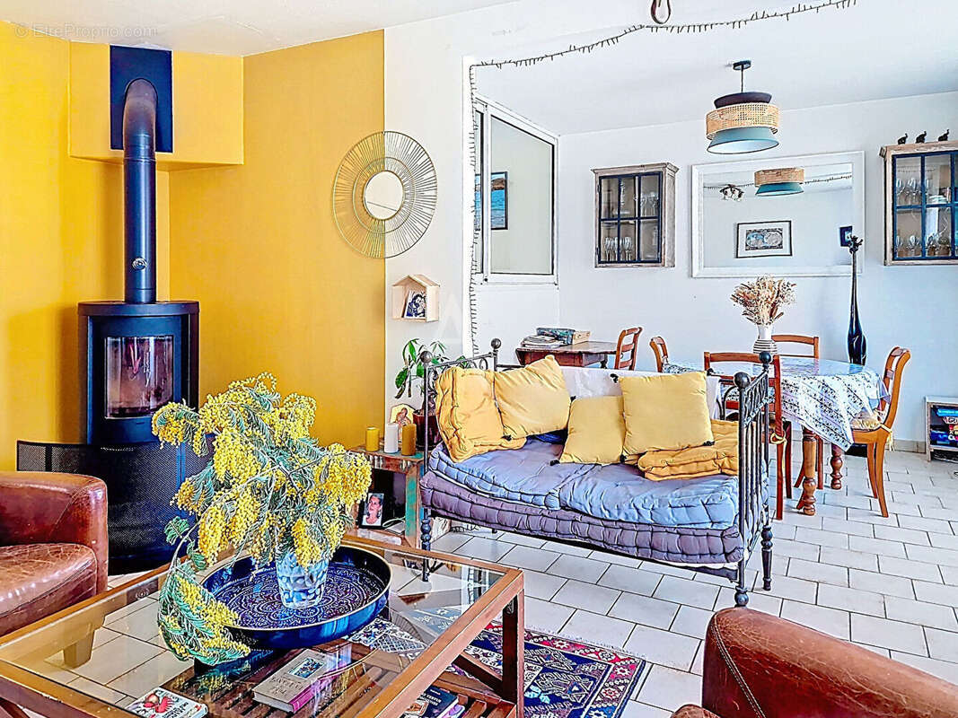 Maison à SAINT-BARTHELEMY-D'ANJOU