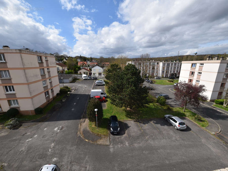 Appartement à COUBRON