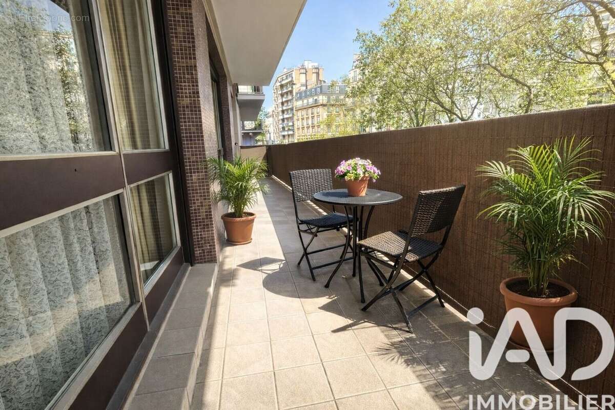 Photo 2 - Appartement à PARIS-11E