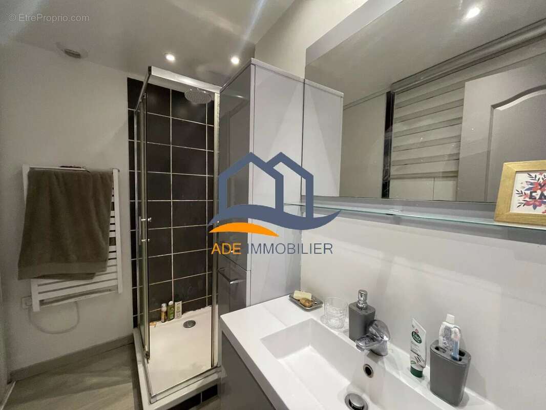 Appartement à EGUILLES