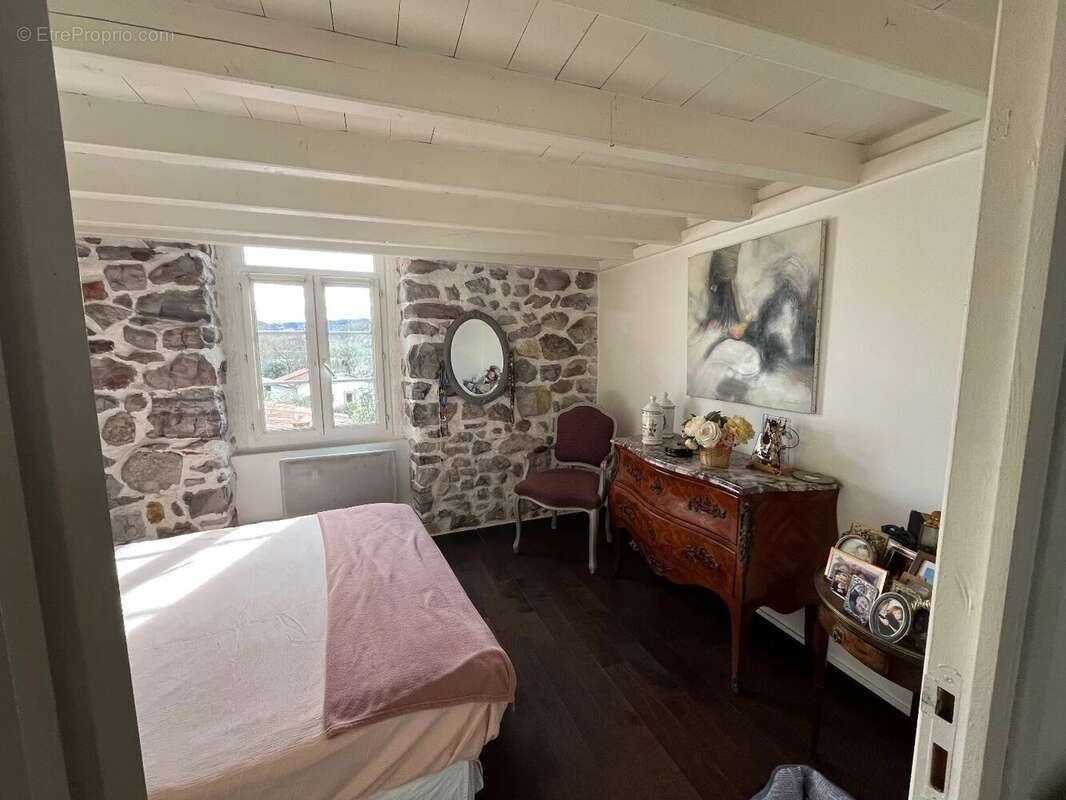 Appartement à URRUGNE