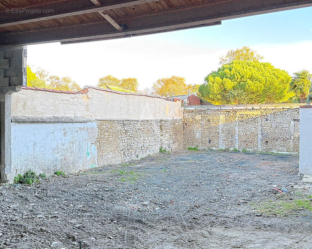 Terrain à LA ROCHELLE