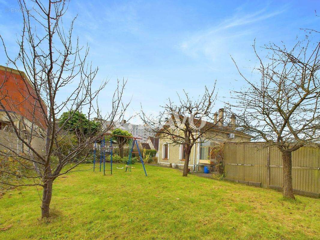 Maison à CHAMPIGNY-SUR-MARNE