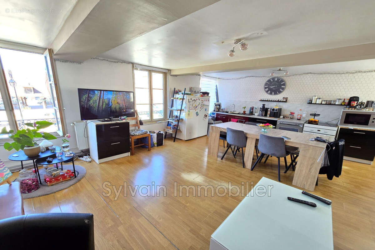 Maison 125 m² à Songeons  - photo 6