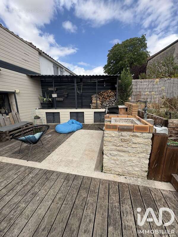 Maison 99 m² à Thaire  - photo 7