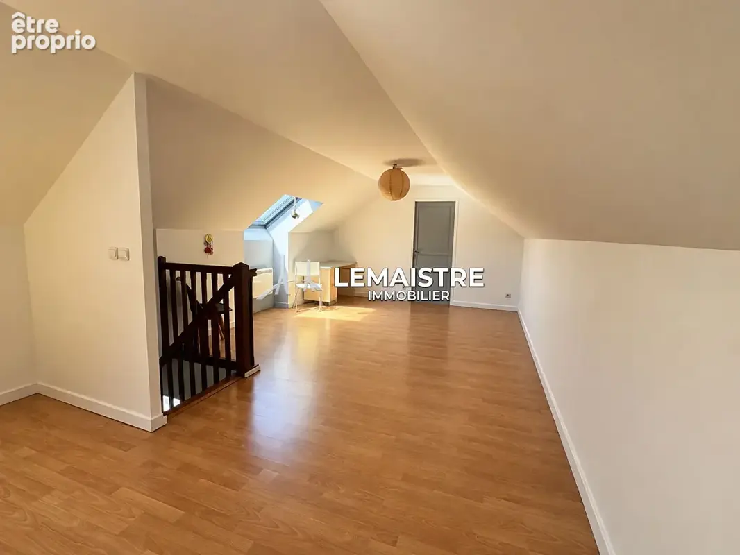 PROCHE GODERVILLE - Maison familiale 157 m² - Plain-pied - 4 garages - Terrain 2 000 m² - photo 12